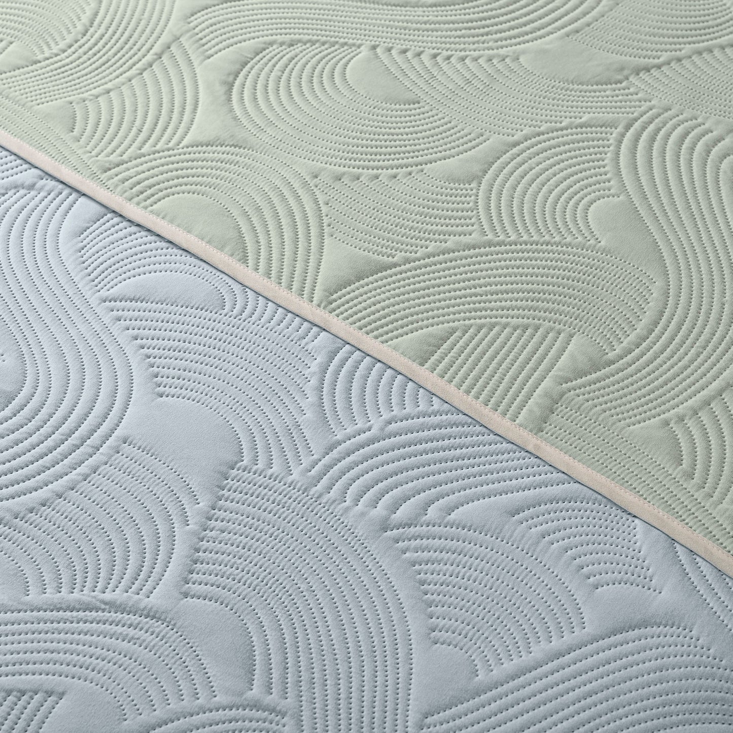 Quilt Mint/Lt. Blue doble-vista