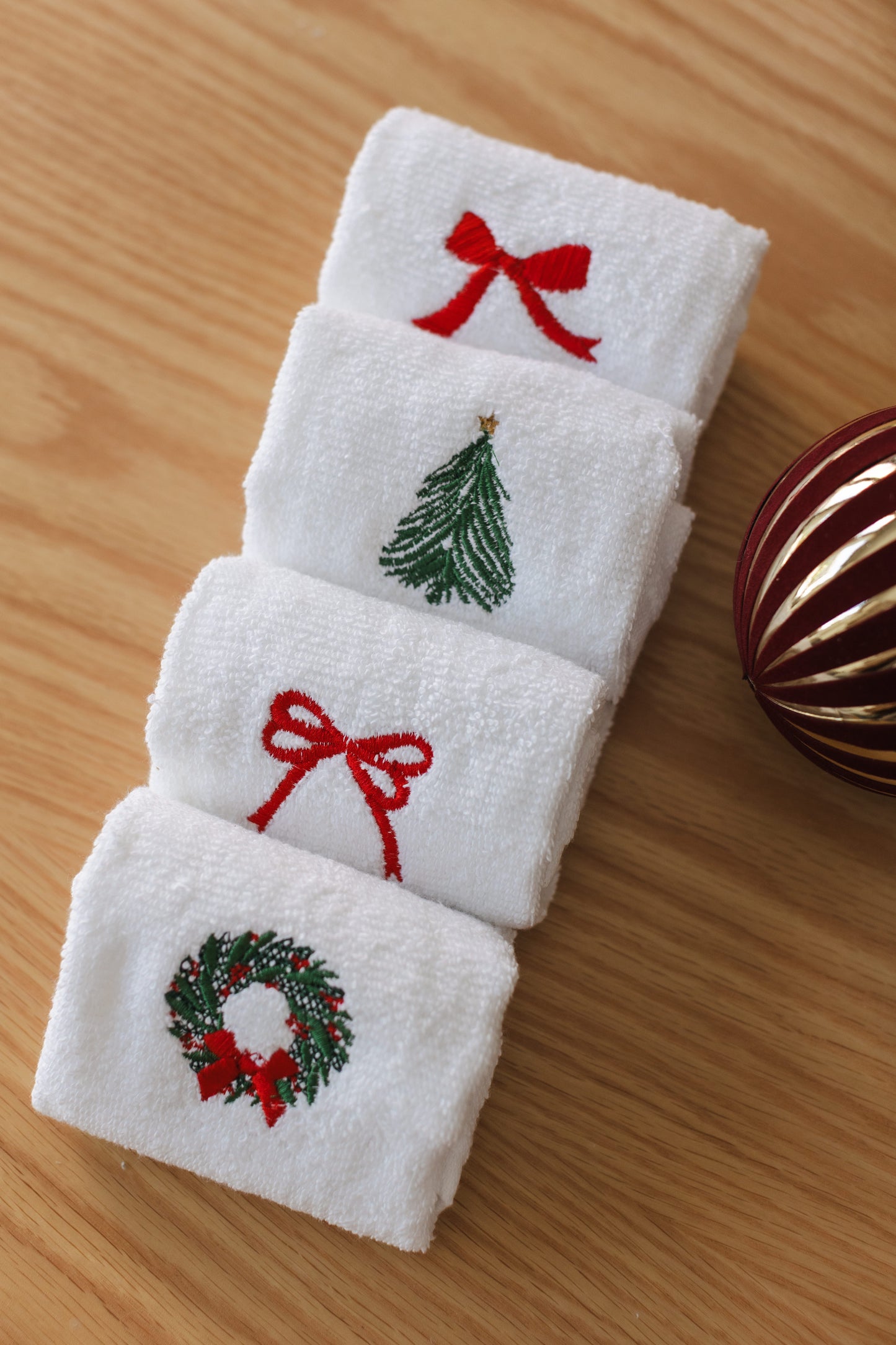 Set de Toallas bordadas 4pz.