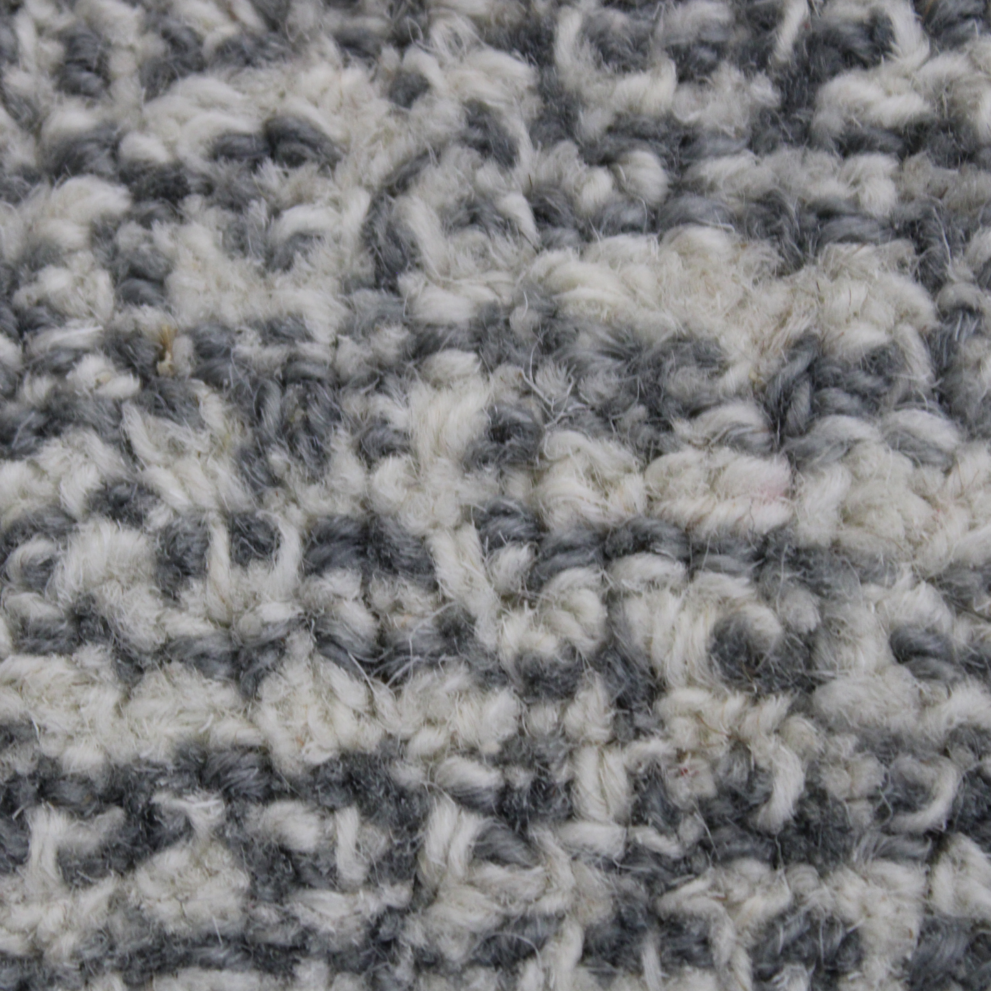 Tapete Kena - Gris/Negro 135N